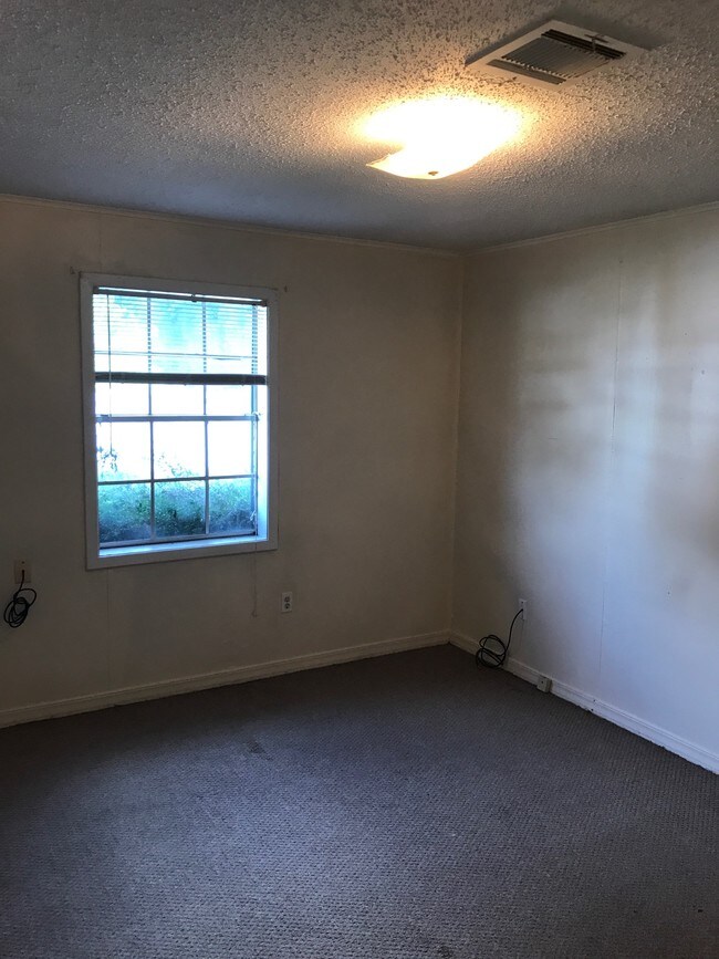 Building Photo - 3351 Highway 594