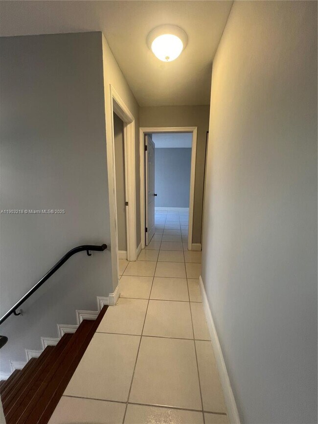 Building Photo - 14260 SW 57th Ln