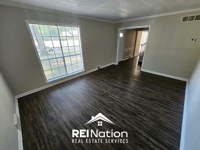 Building Photo - 5711 Scottsdale Ave