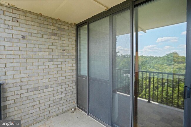 Building Photo - 4242 East-West Hwy