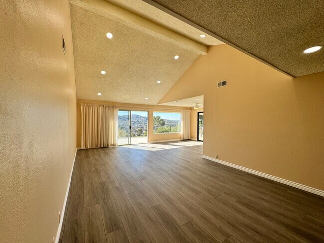 Building Photo - 9941 Mozelle Ln