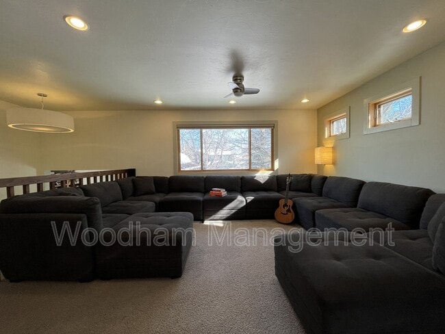 Building Photo - 321 N 22nd Ave