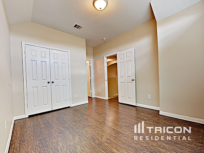 Building Photo - 21439 Palma Grove Way