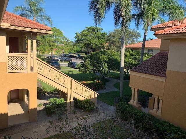 Building Photo - 4831 Via Palm Lakes