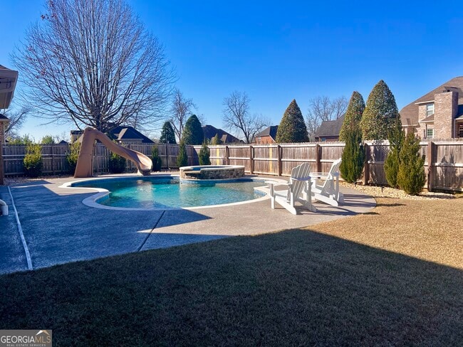 Building Photo - 305 Taylor Elaine Dr