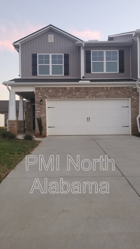 Building Photo - 7597 Discovery Pt Dr NW