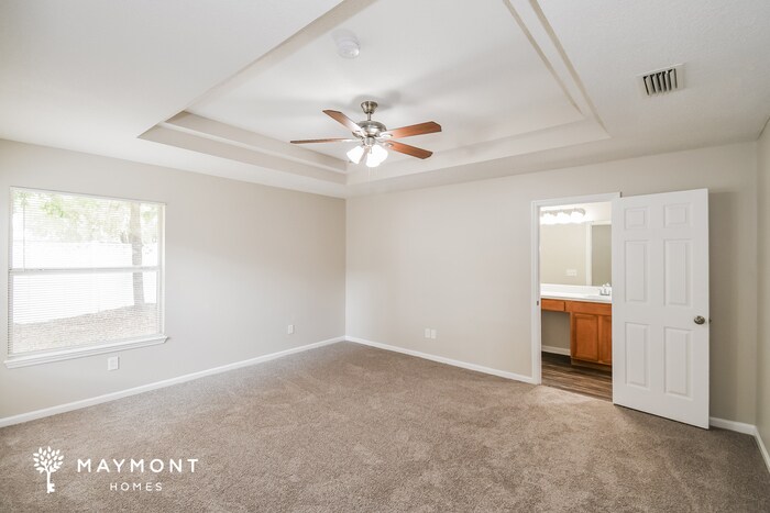 Building Photo - 10884 Campus Heights Ln