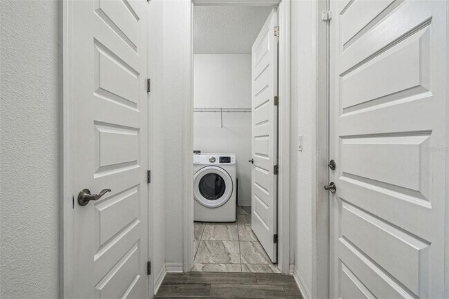 Building Photo - 10752 Green Harvest Dr.