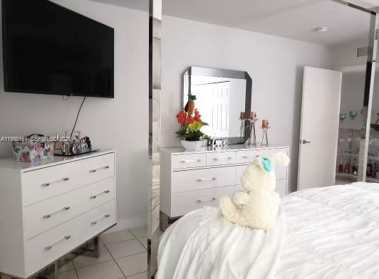 Building Photo - 55 E 4th St