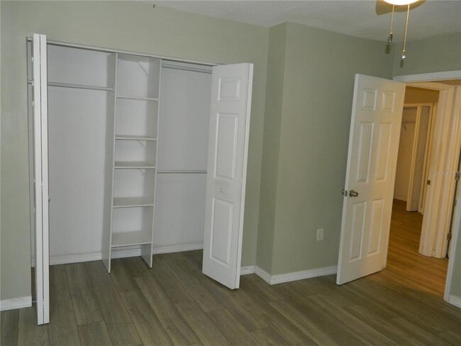 Building Photo - 924 N Lake Destiny Rd