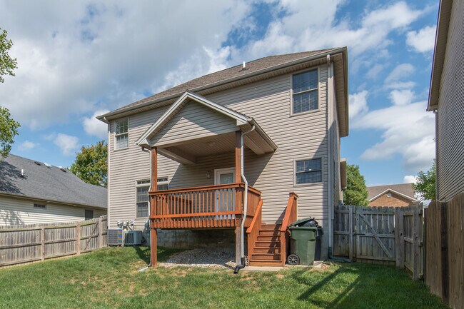 Building Photo - 3056 New River Pl