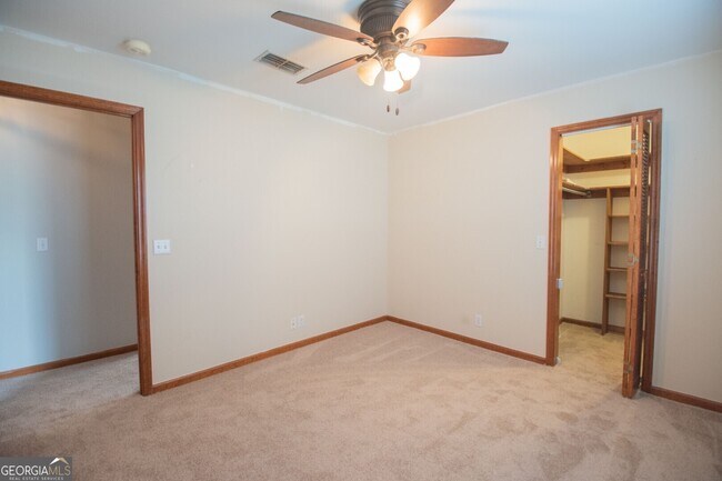 Building Photo - 81 Retreat Pl