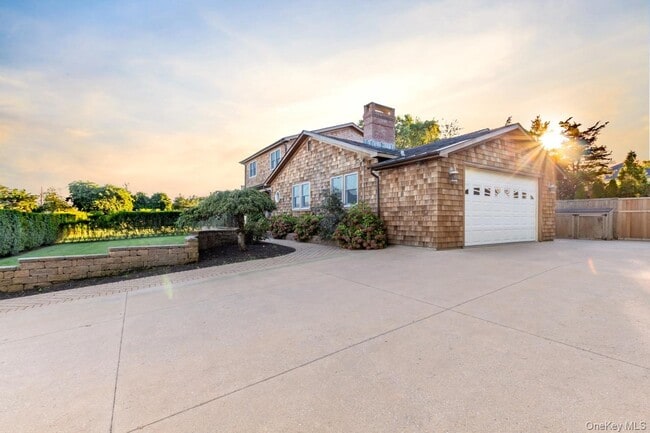 Building Photo - 20 Alanson Ln