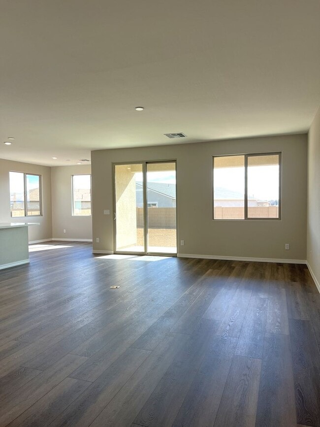 Building Photo - Brand New Home in Pronghorn Ranch