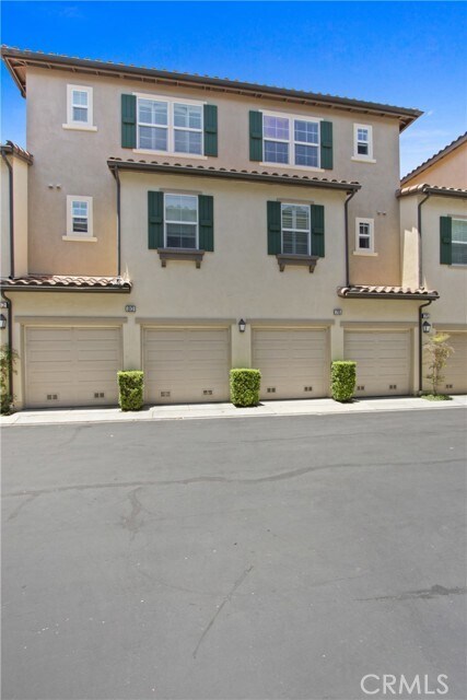 Building Photo - 80 Vermillion