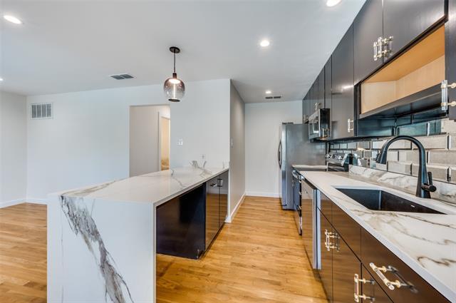 Building Photo - 4616 W Lovers Ln