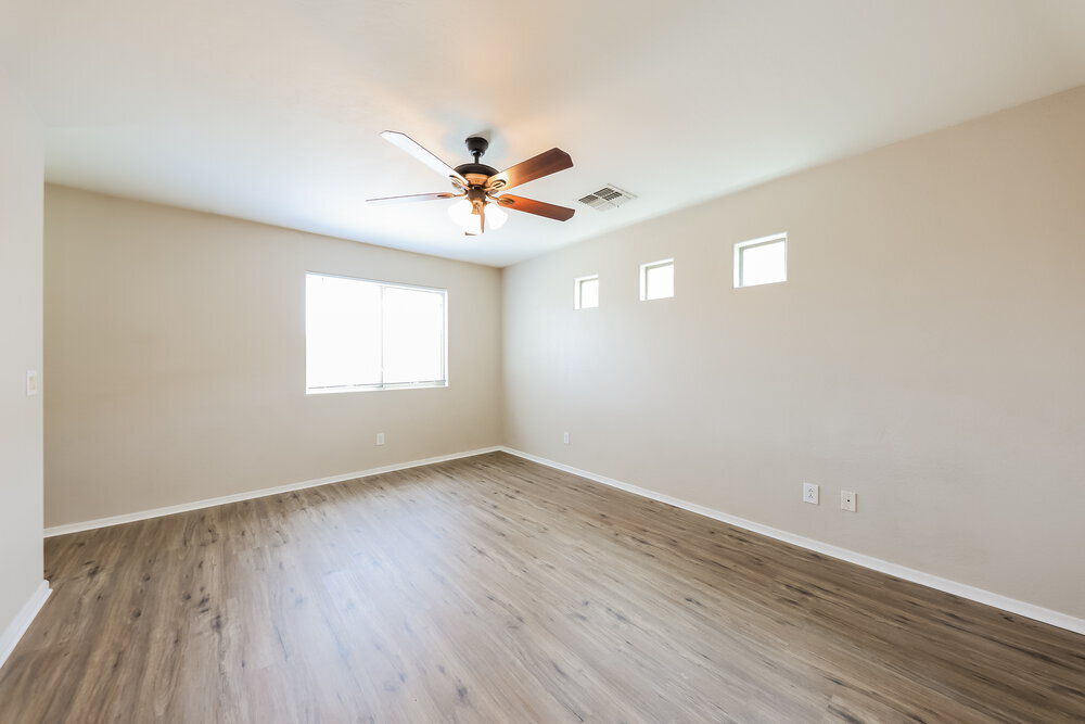 Building Photo - 7222 S 37th Dr