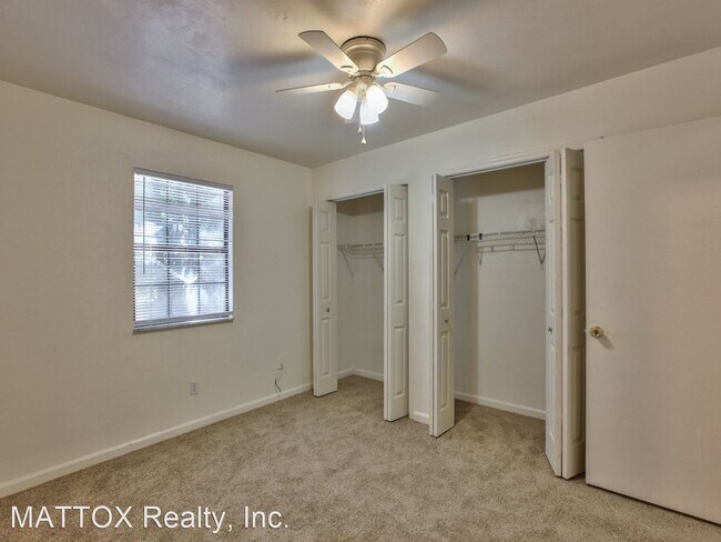 Building Photo - 2 br, 1.5 bath House - 4791 Leah Court