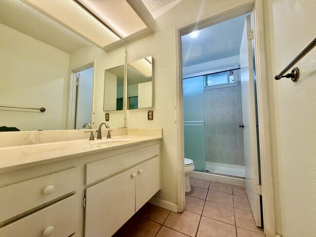 Building Photo - 821 St Lucia Ct