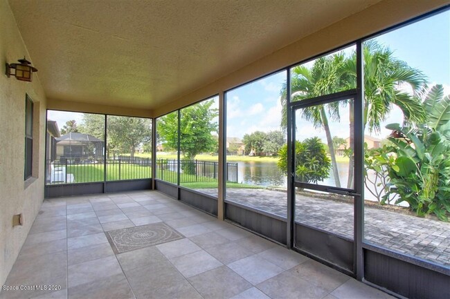 Building Photo - 1233 Bolle Cir