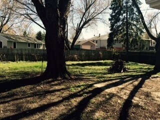 Building Photo - 3 bdrm/2 bath - Twin Lakes