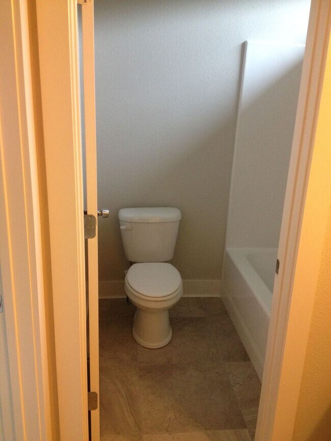 Building Photo - Wildwood 2