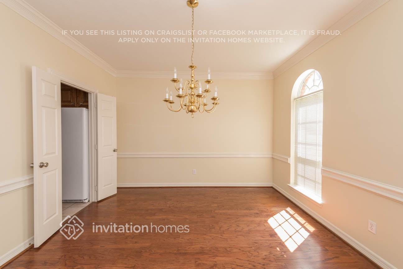 Building Photo - 12146 Auburn Hills Dr