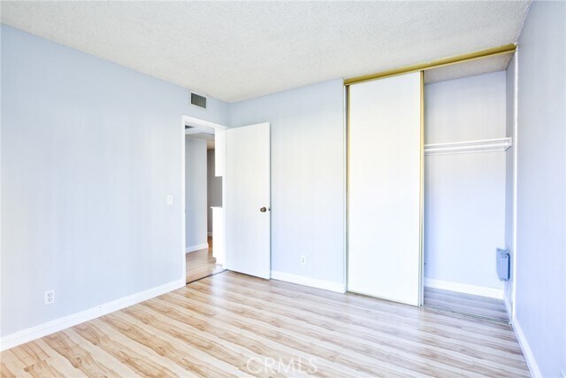 Building Photo - 3 Carriage Way