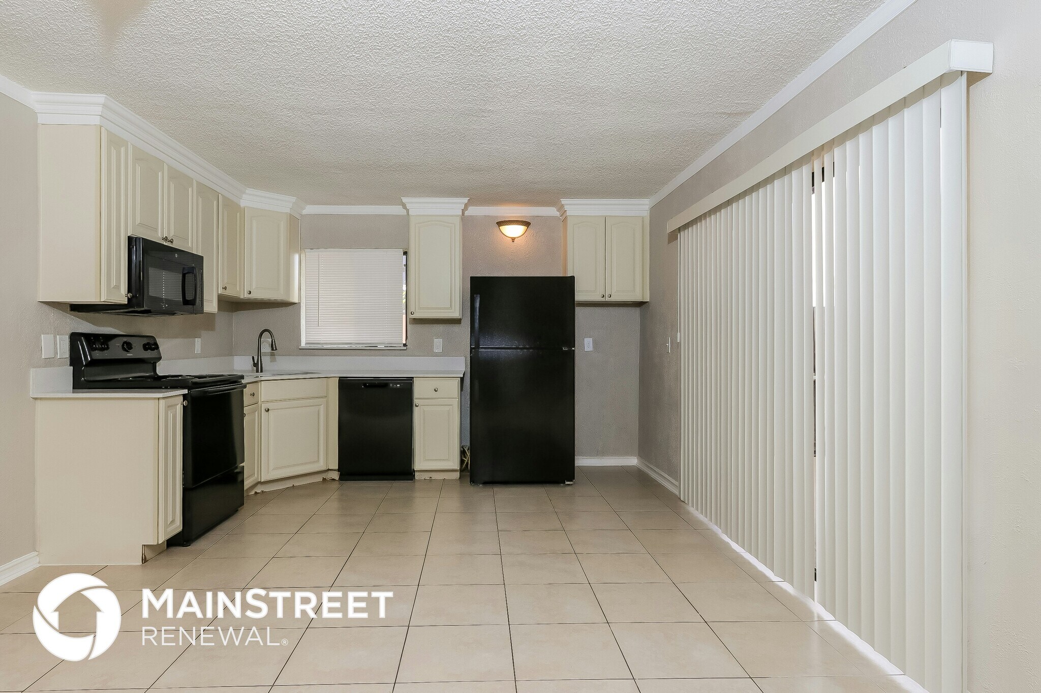 Building Photo - 4011 Palm Bay Cir