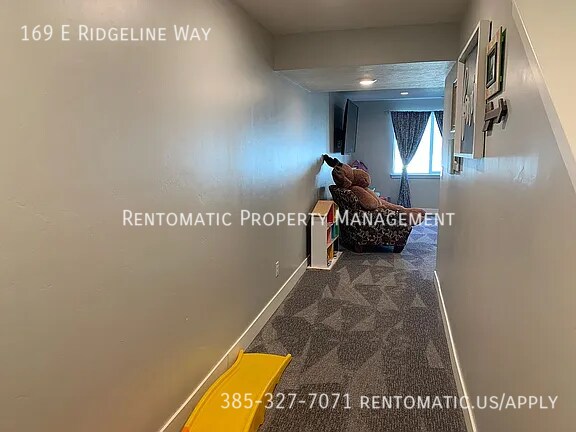 Building Photo - 169 E Ridgeline Wy