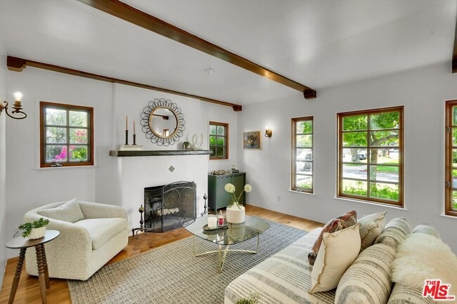 Building Photo - 4300 Laurelgrove Ave