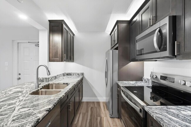 Building Photo - 2518 SE Anchorage Cove