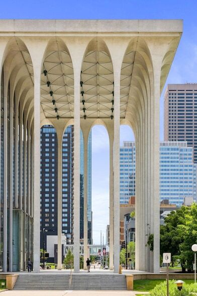 Building Photo - 19 S 1st St