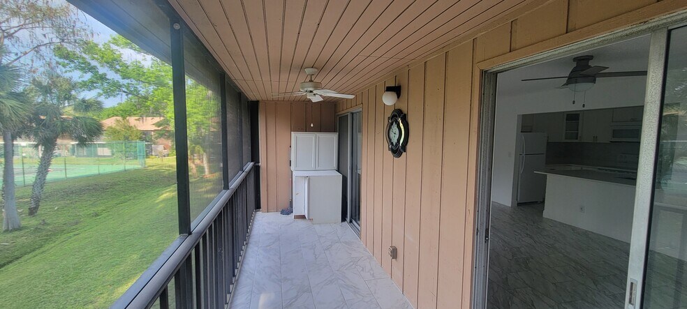 Building Photo - 100 Sweetgum Woods Ct