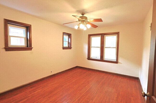 Building Photo - 3754 Dunnica Ave