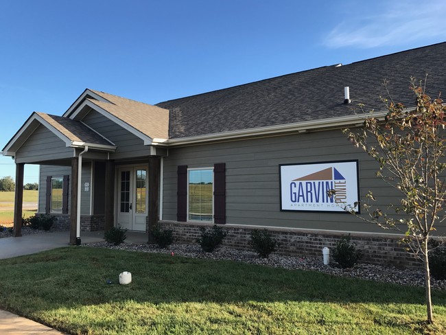Clubhouse - Garvin Pointe