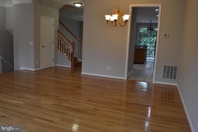 Building Photo - 4016 Timber Oak Trl