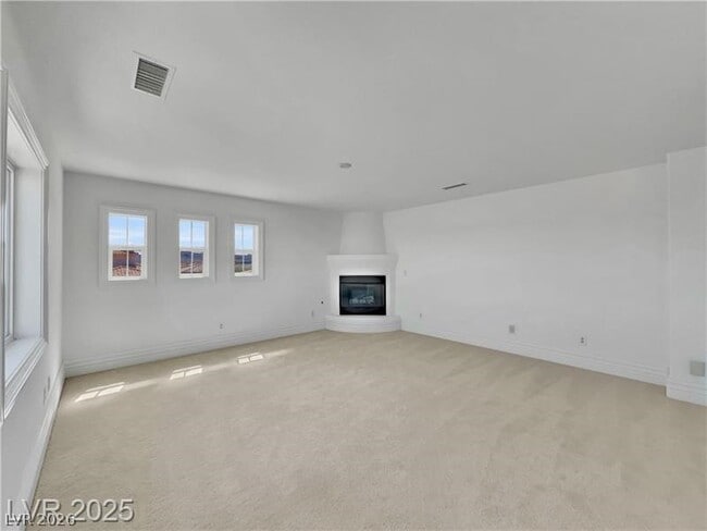 Building Photo - 134 Crooked Putter Dr