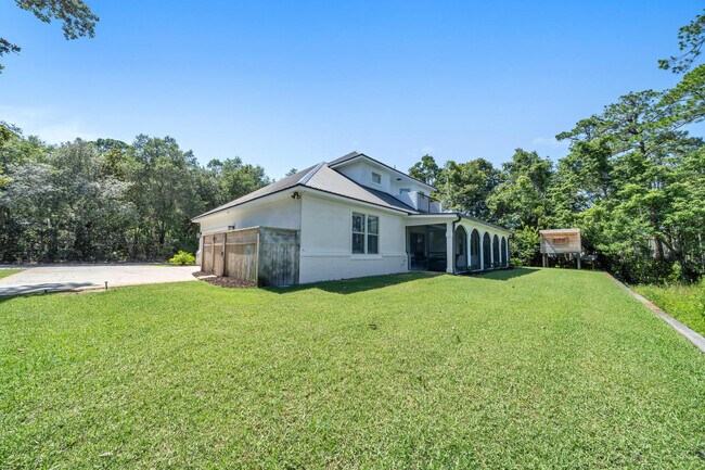 Building Photo - 160 Grand Flora Way