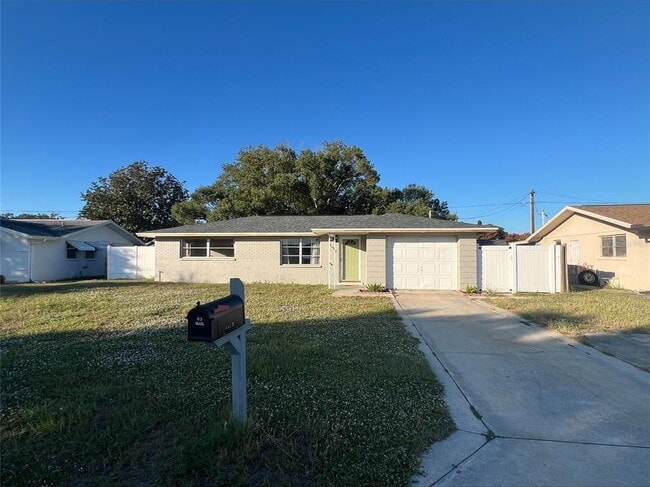 Primary Photo - 7539 Marechal Ave