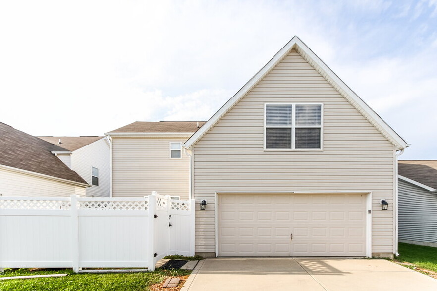 Building Photo - 931 Kimberly Ave