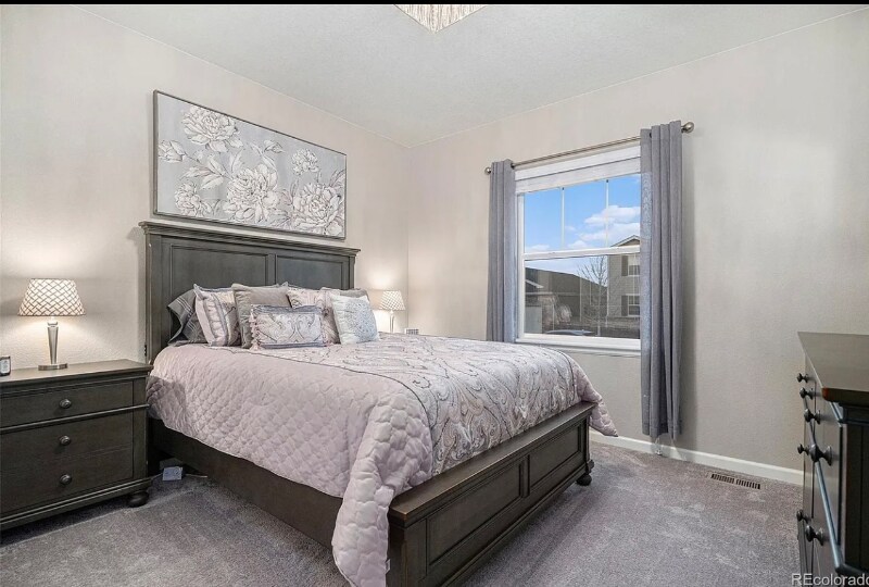 Building Photo - 1170 McMurdo Cir