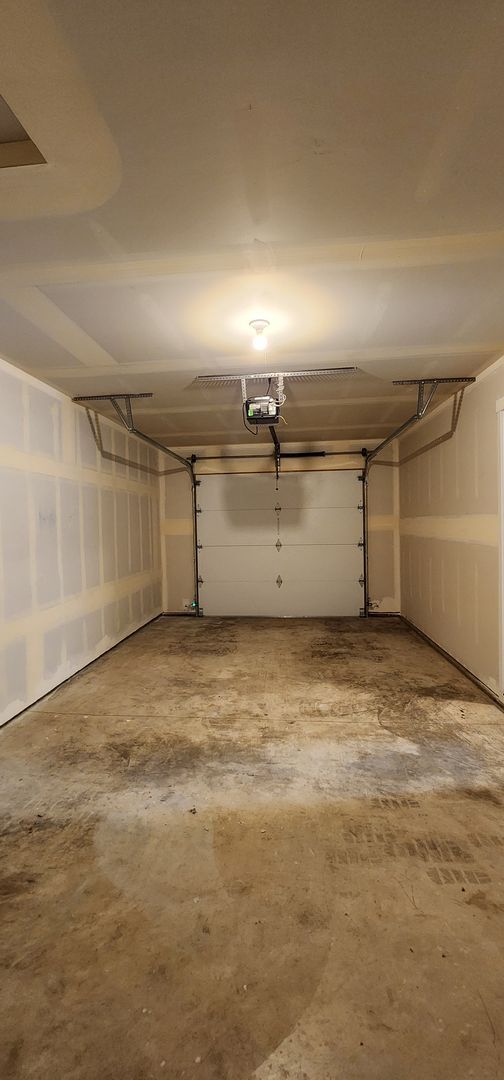 Building Photo - MOVE IN SPECIAL! New Construction Duplex i...