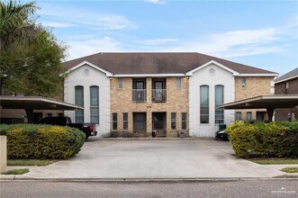 Building Photo - 10 West Dr