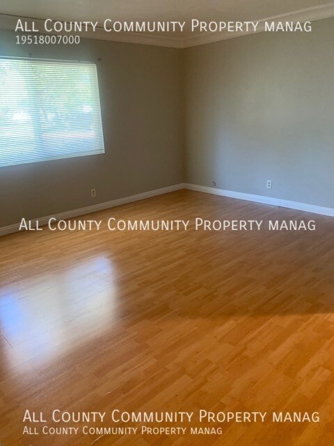 Building Photo - 28543 Via Las Flores