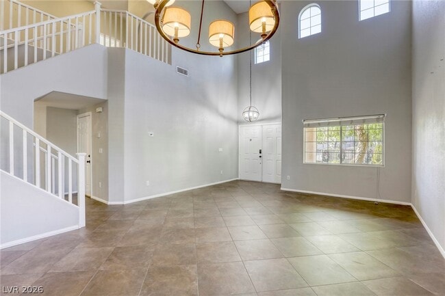 Building Photo - 756 Ezzat St