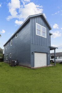 Building Photo - 8127 Hoffman St