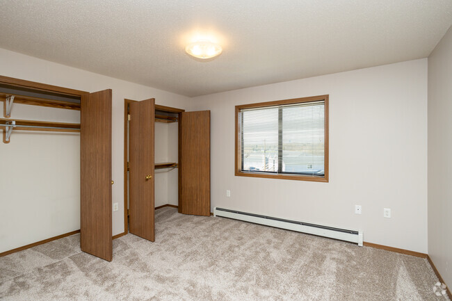 2BR, 1BA - 1020SF - Primary Bedroom - Eastern Hills Apartments