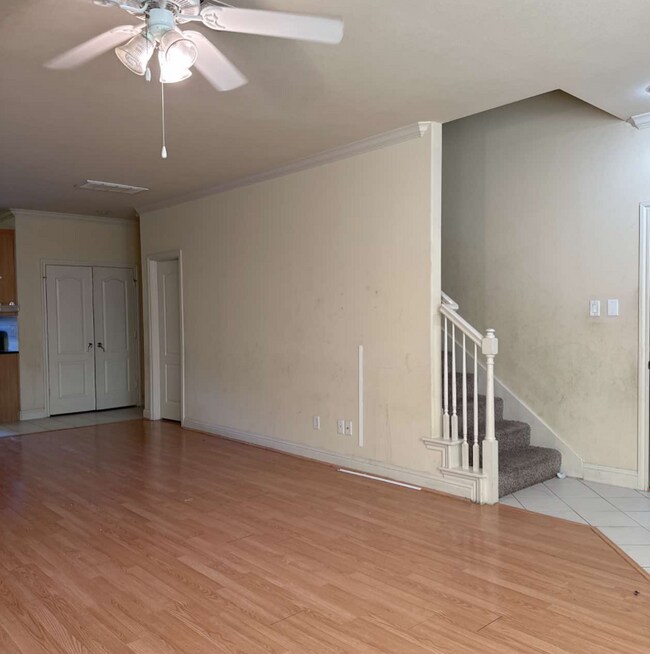 Building Photo - 201 Seva Ct