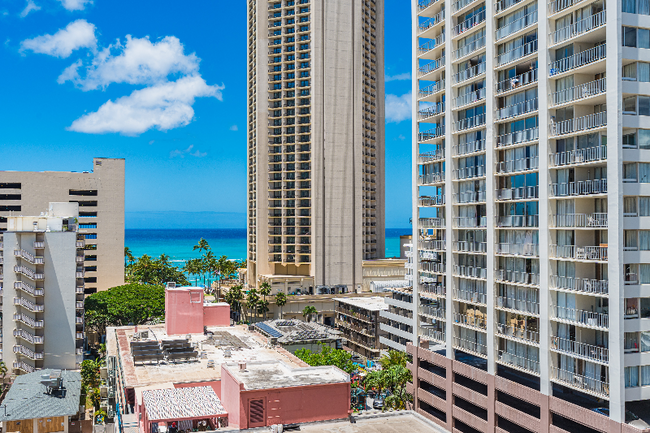 Building Photo - 2442 Kuhio Ave.